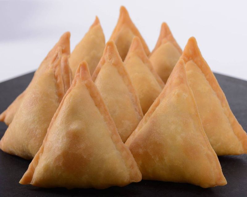 Best Indian And South Asian Restaurants In Las Vegas - Decor Hint Samosa Factory
