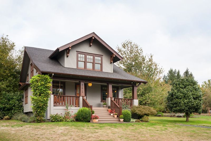Craftsman Bungalows & Revival Styles
