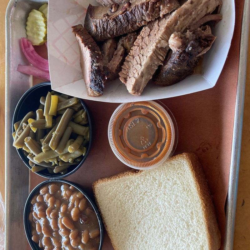 10 South Carolina Restaurants With BBQ Worth The Trip - Decor Hint Henry's Smokehouse