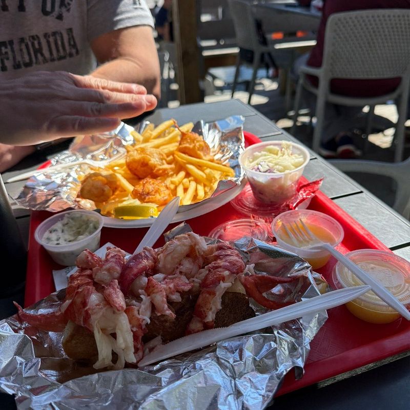 California's Best Seafood Restaurants Loved By Locals - Decor Hint Red's Eats, Crescent City