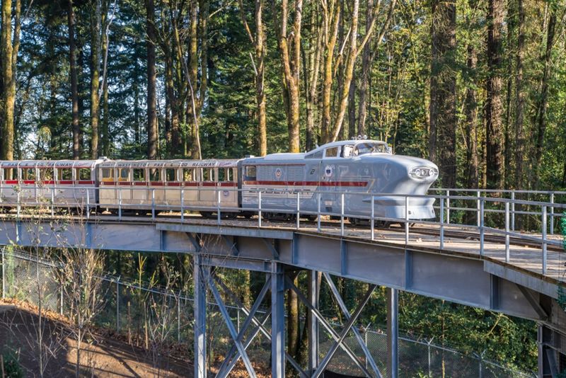 10 Oregon Train Rides Offering Breathtaking Coastal And Mountain Views - Decor Hint Oregon Zoo Railway