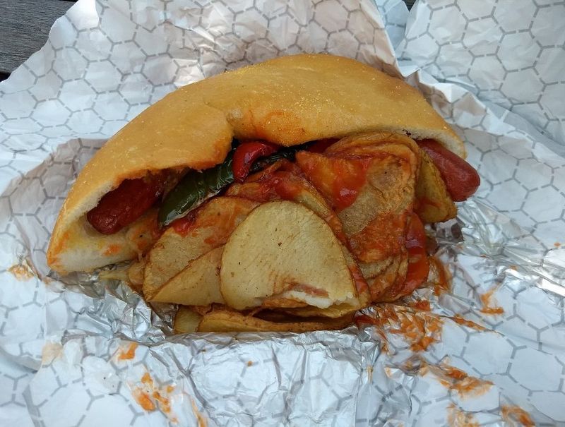 New Jersey Comfort Food Landmarks That Even New Yorkers Cross The River For - Decor Hint Tommy's Italian Sausage & Hot Dogs - Elizabeth