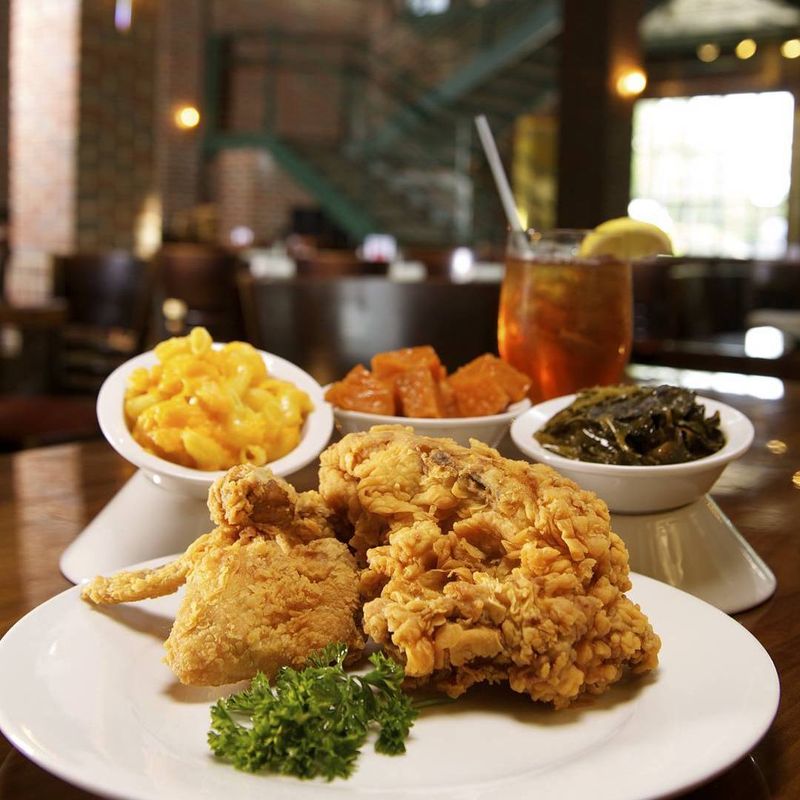 Georgia Spots Serving Fried Chicken Like Grandma Used To Make - Decor Hint Paschal's, Atlanta