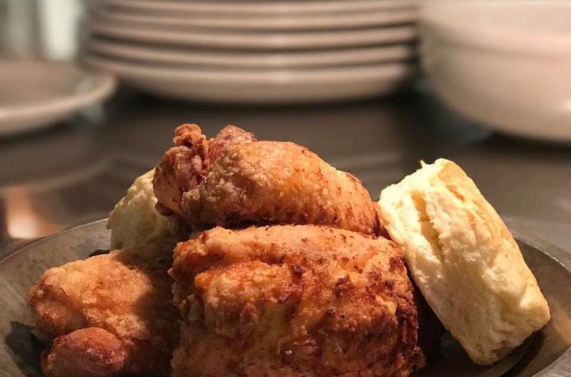 Atlanta Chicken Biscuit Spots Locals Say Are Worth Getting Up Early For - Decor Hint West Egg Cafe