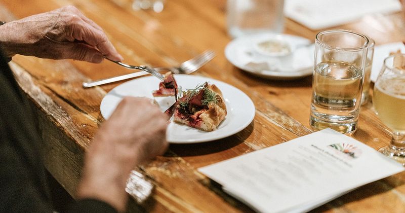 16 Iowa Dining Experiences You'll Be Glad You Tried - Decor Hint Farm-to-Table Dinner at a Rural Restaurant