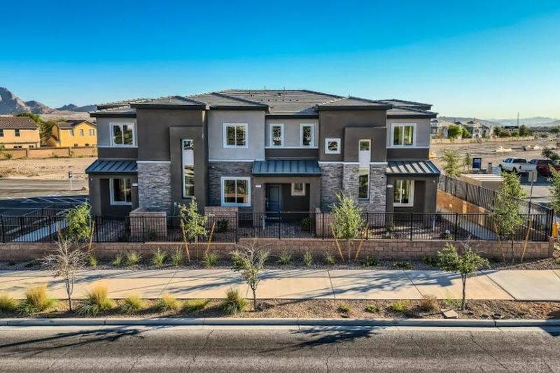 13 Types Of Homes In Nevada Predicted To Gain Value By 2026 (With 6 Likely To Do Best) - Decor Hint Townhomes Or Condos In Emerging Growth Neighborhoods