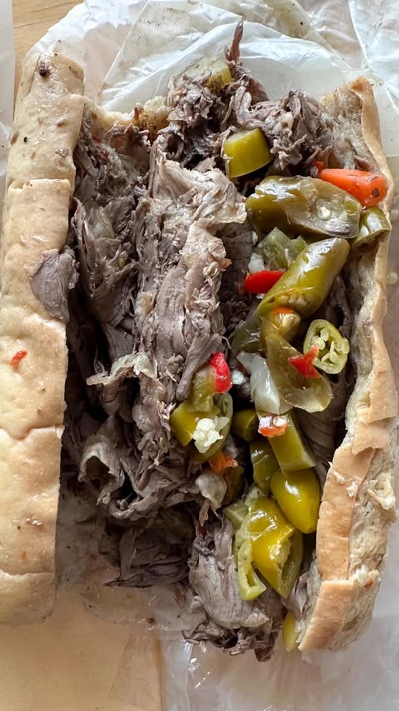 13 Illinois Sandwich Joints Serving Crispy Perfection - Decor Hint Johnnie's Beef in Elmwood Park