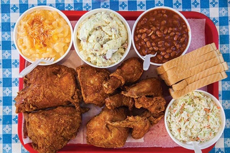 Must-Try Pennsylvania Eateries For Crispy, Juicy Fried Chicken - Decor Hint Gus's World Famous Fried Chicken, Philadelphia