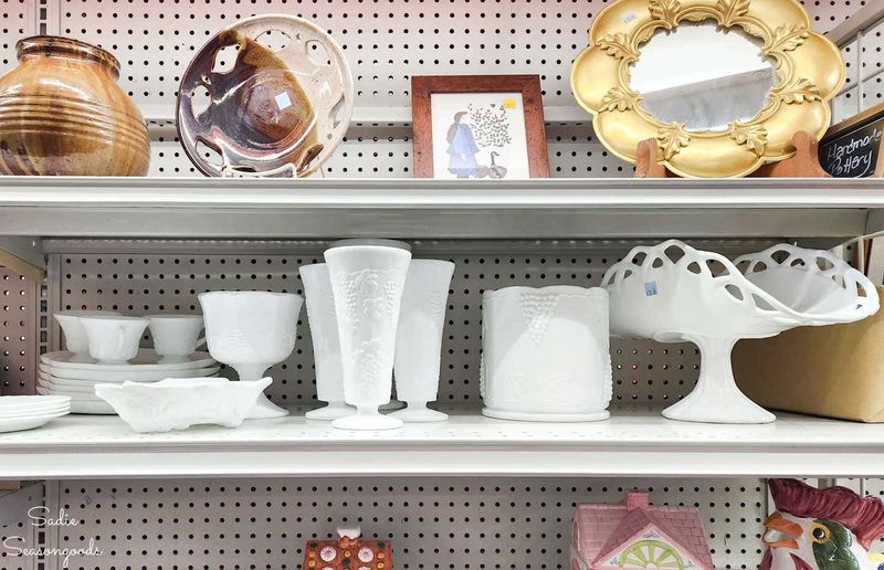 Tennessee Collectors Are Bringing Back These 13 Vintage Treasures - Decor Hint Milk Glass Dishes