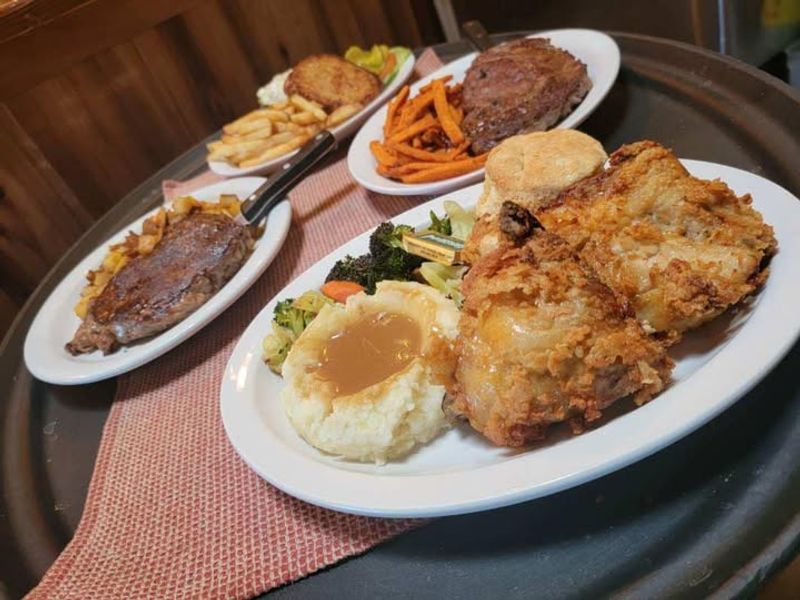 12 New Mexico Cafés Frying Up Golden Chicken The Old-Fashioned Way - Decor Hint Santa Fe Bite - Santa Fe