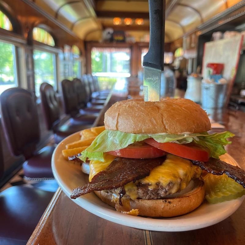 12 Washington Diners Serving The Pacific Northwest's Coziest Plates - Decor Hint Frank's Diner – Spokane