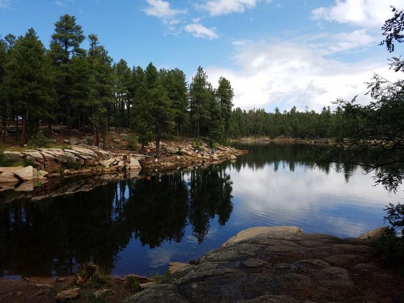 12 Beautiful Lakes Near Phoenix That Locals Hope Tourists Never Discover - Decor Hint Woods Canyon Lake
