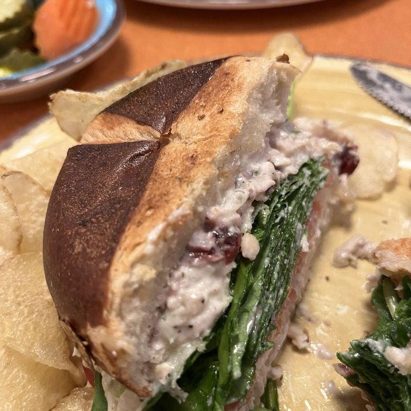 10 Pennsylvania Family Restaurants Locals Flock To - Decor Hint Isaac's Restaurant & Deli