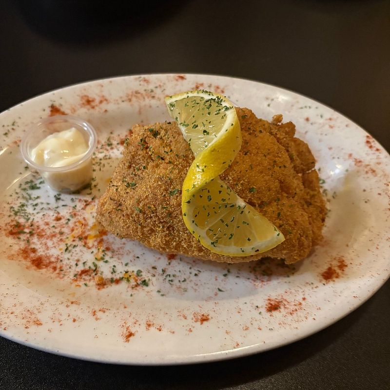 10 Minnesota Chicken-Fried Steaks Made With Love And Plenty Of Crunch - Decor Hint Mama Sheila's House