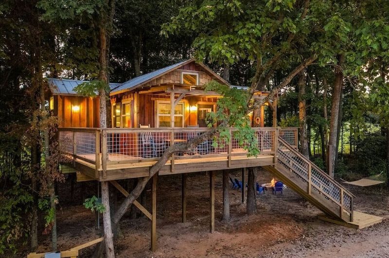 Cherry Treesort Treehouses - China Grove, NC