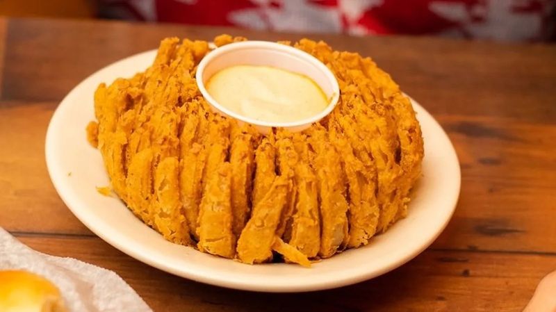 The Texas Roadhouse Secret Menu Item Every Cheese Lover Needs To Know About - Decor Hint Customizing Your Order For Maximum Cheese Appeal