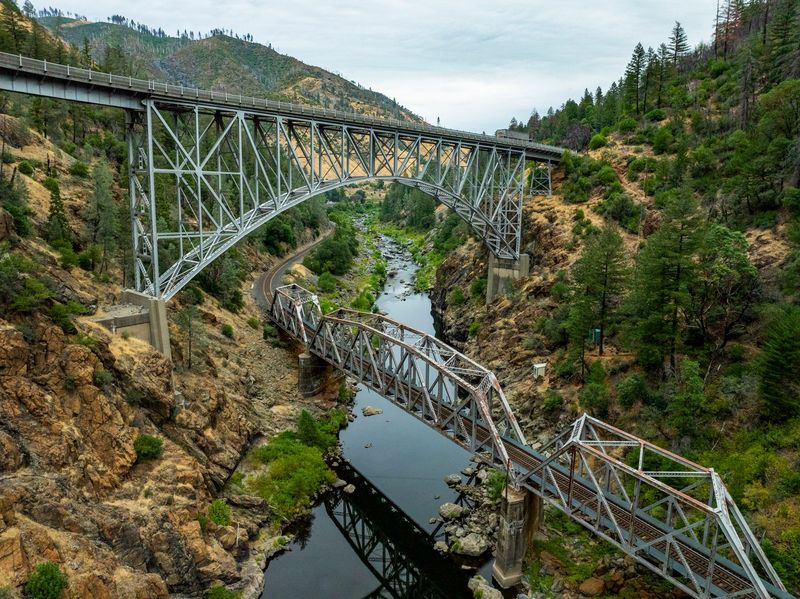 Discover California's Hidden County Before Fall's Foliage Fades - Decor Hint The Feather River Canyon Byway: A 60-Mile Autumn Drive