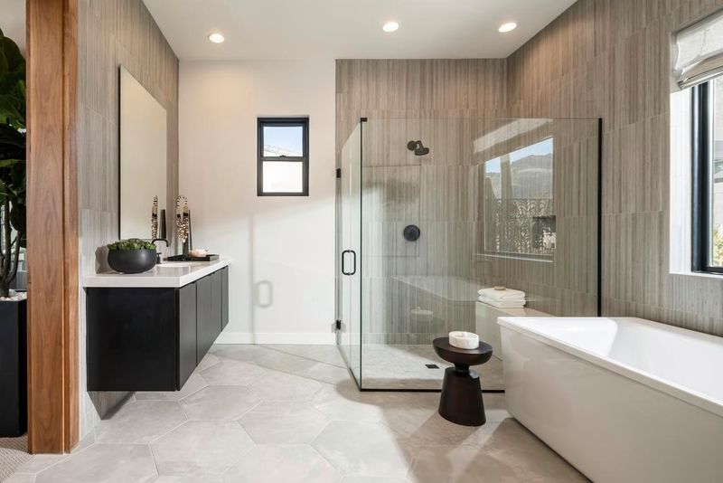 Florida Buyers Pay More For These Home Features, Say Real Estate Pros - Decor Hint Modern Bathrooms
