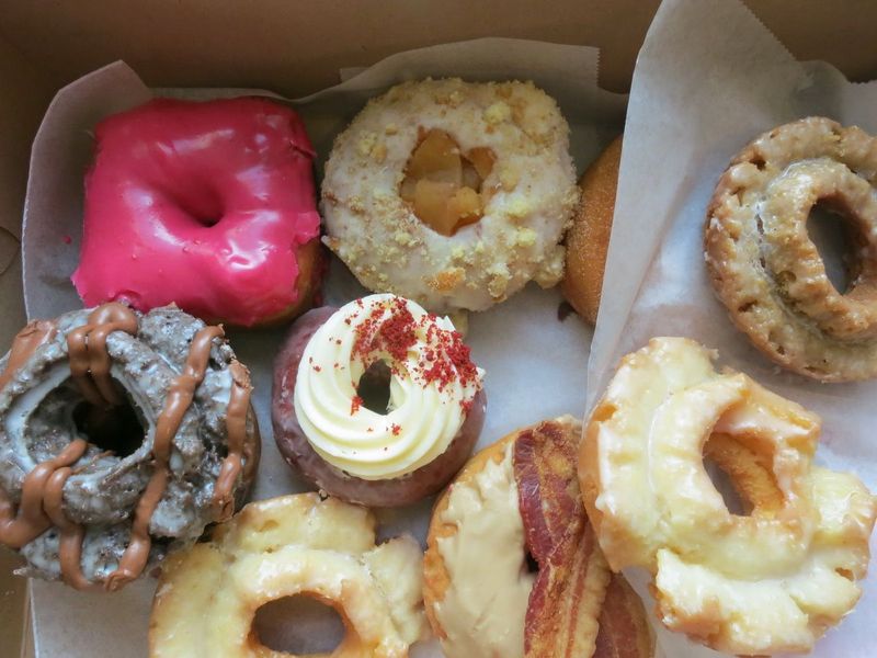10 Texas Donut Shops Locals Swear Are Among America's Best - Decor Hint Glazed Donut Works