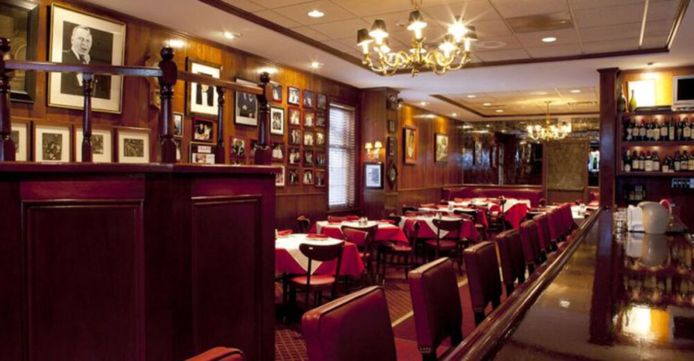 Iconic Tenderloin Sandwiches To Try In Illinois - Decor Hint