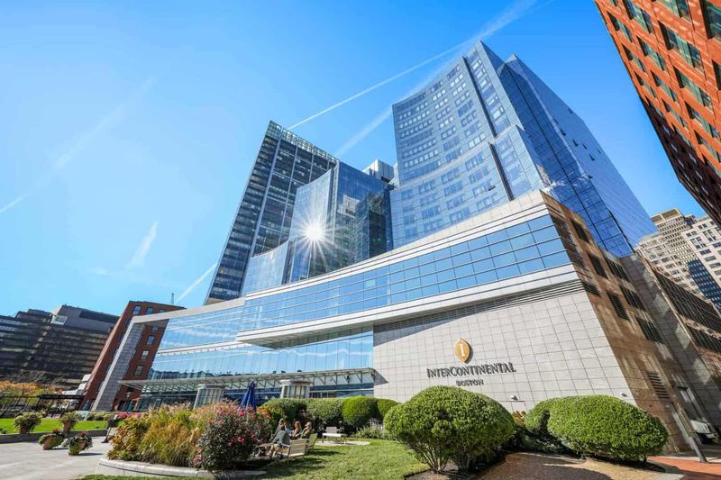 Boston Hotel In Massachusetts Named One Of The World's Best Ranking In The 24th Position - Decor Hint The Impact Of Global Recognition On Boston's Hotel Scene