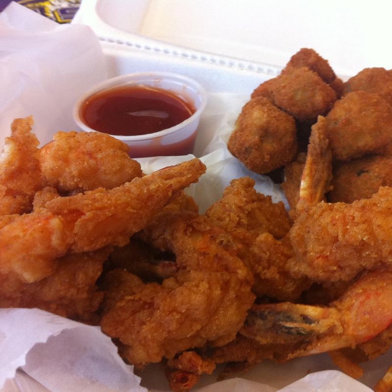 Frank's Chicago Shrimp House, Seafood Paradise In The Windy City