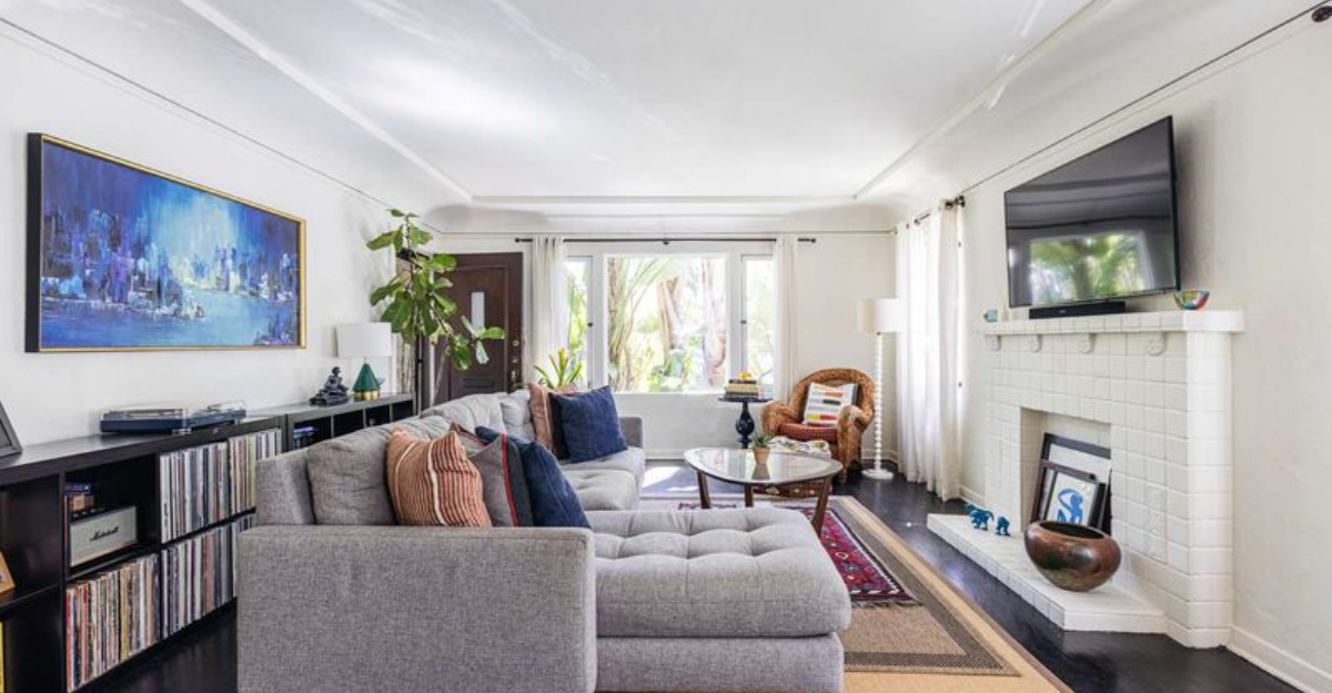 Illinois Homeowners, These Mistakes Could Be Stopping Your Home From Feeling Cozy - Decor Hint Illinois Homeowners These Mistakes Could Be Stopping Your Home From Feeling Cozy - Decor Hint