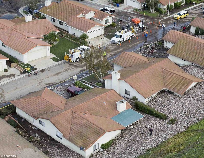 By 2026, These 13 Types Of Homes Could Take A Hit In States Like California - Decor Hint Golf-Course Community Homes In Drought-Affected Regions