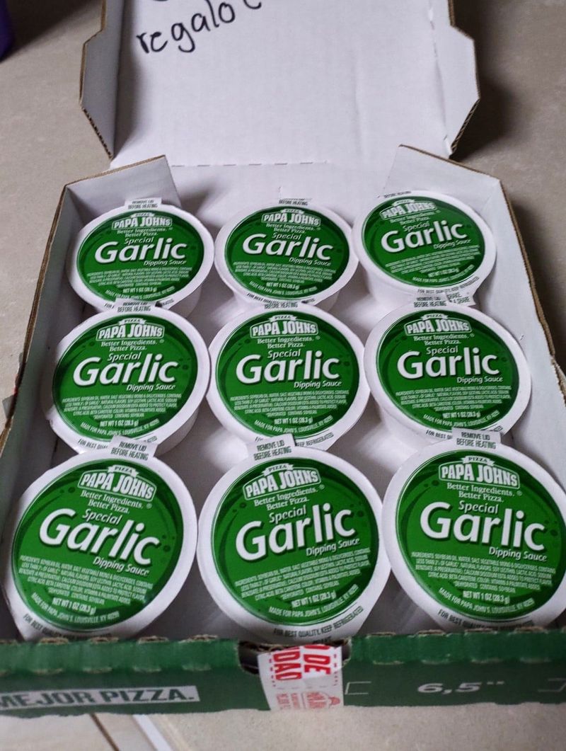 Insider Secrets To Make Your Papa Johns Order Bursting With Garlic Goodness - Decor Hint Request Extra Garlic Sauce Cups For Free