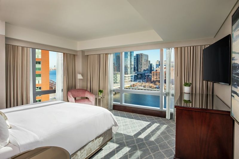 Boston Hotel In Massachusetts Named One Of The World's Best Ranking In The 24th Position - Decor Hint Renovated Rooms, Spectacular Views, And Thoughtful Design