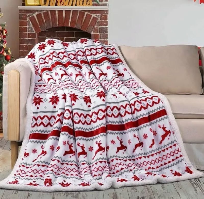 Minnesota Winter Home Design Ideas To Stay Warm And Stylish - Decor Hint Add Decorative Throw Blankets