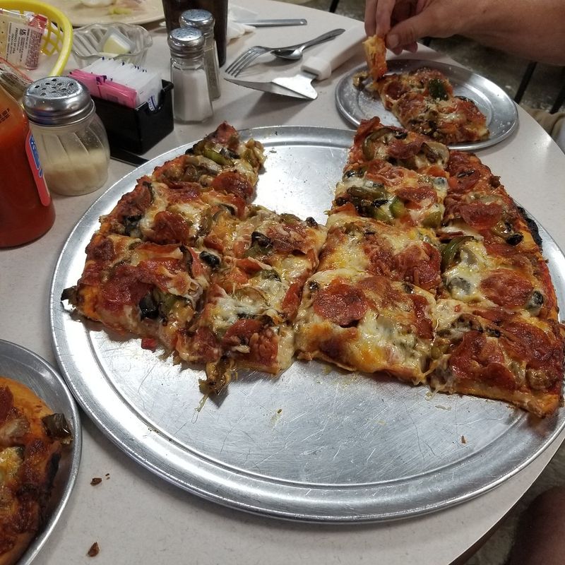 20 Illinois Small-Town Dining Destinations That Delight Every Time - Decor Hint Mackinaw Family Restaurant, Mackinaw