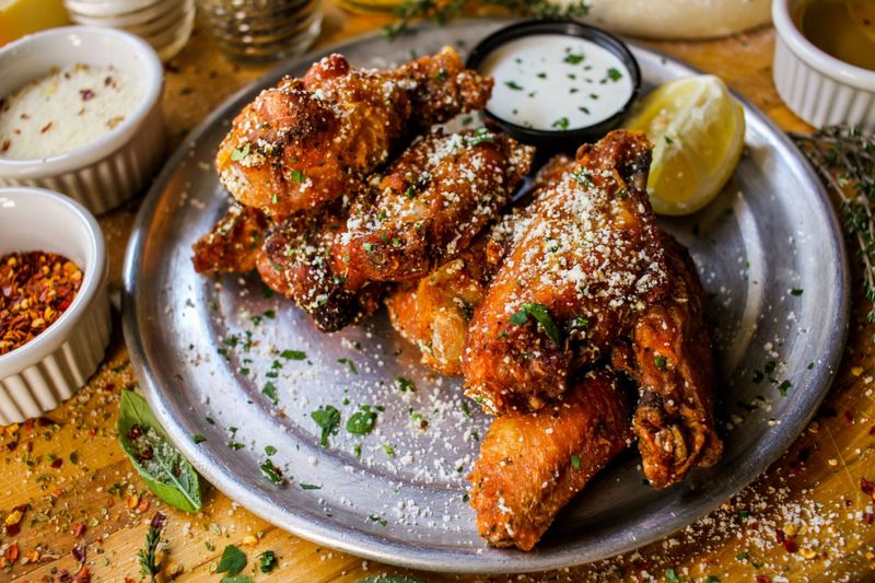 16 Wing Spots That Prove Why Atlanta Is The Wing Capital Of The South - Decor Hint The Wing Bar
