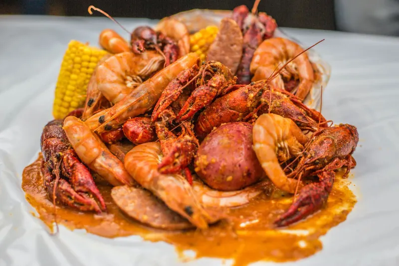 Best Food Spots To Try In Las Vegas, Nevada - Decor Hint Hot N Juicy Crawfish