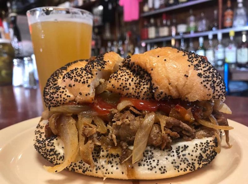 New Jersey Comfort Food Landmarks That Even New Yorkers Cross The River For - Decor Hint Donkey's Place - Camden