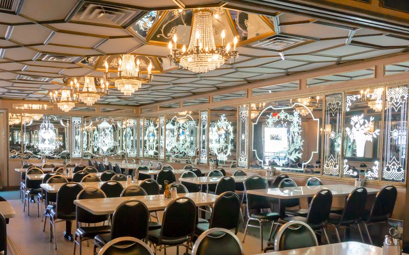 22 Must-Try Restaurants In Miami - Decor Hint Versailles Restaurant