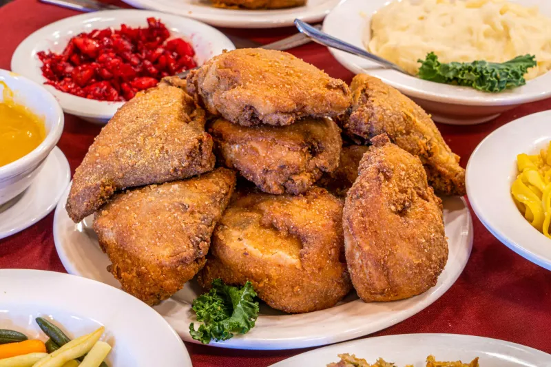10 Family-Run Fried Chicken Restaurants In Michigan Worth The Trip - Decor Hint Bavarian Inn