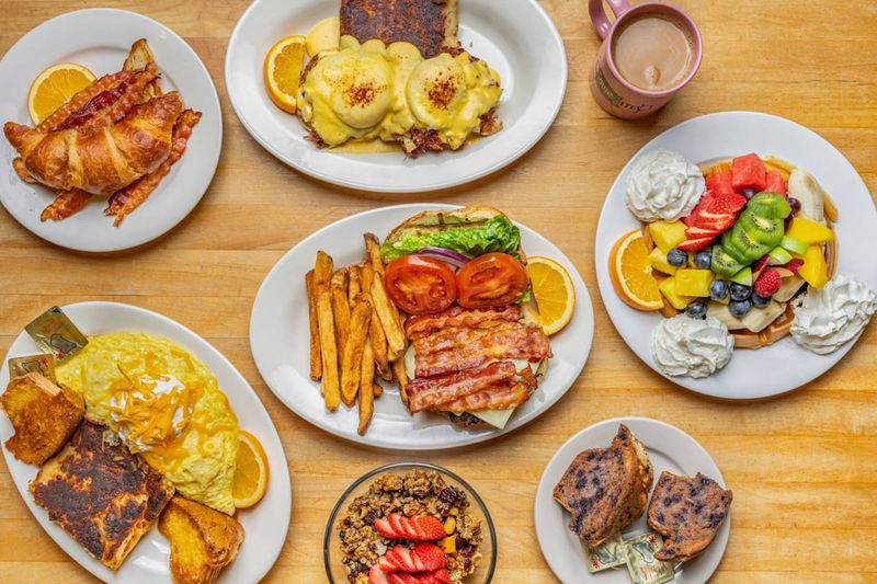 15 The Timeless New England Breakfast Spots Everyone In Massachusetts Should Try - Decor Hint Sound Bites - Somerville