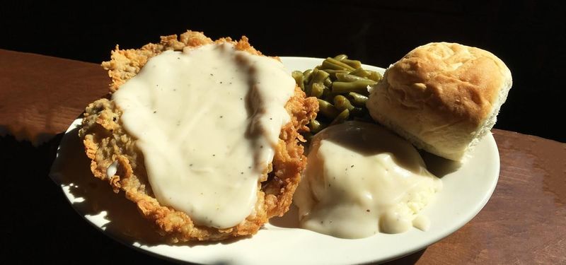 Kansas Diner Keeping Hometown Chicken-Fried Steak Traditions Alive - Decor Hint Classic Chicken-Fried Steak