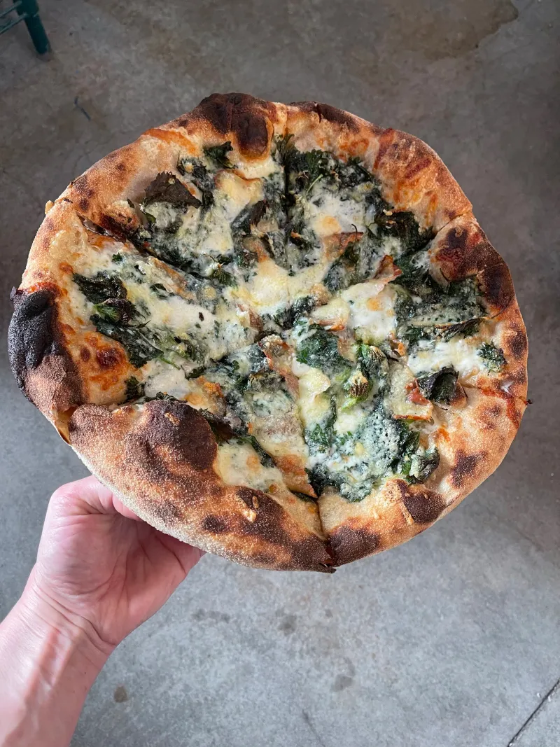 14 Oregon Pizza Joints Worth The Trip For Authentic Flavor - Decor Hint Lovely's Fifty Fifty