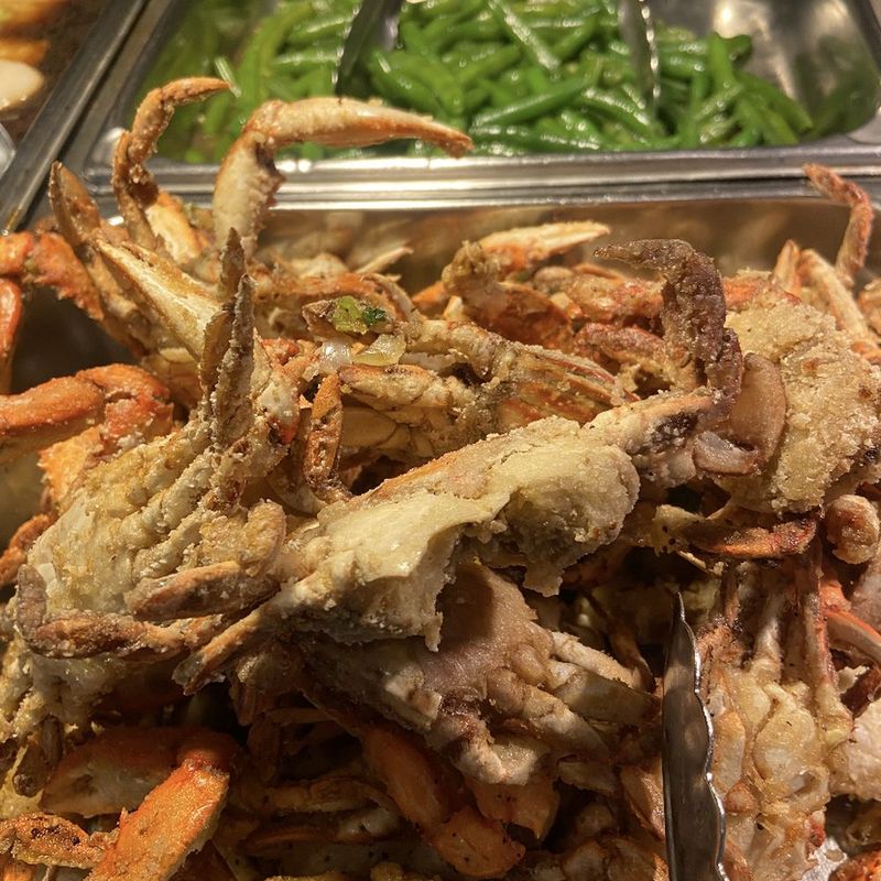 13 Alaska Buffets That Are Truly Worth Trying - Decor Hint The Crab Station at Anchorage Grand Hotel