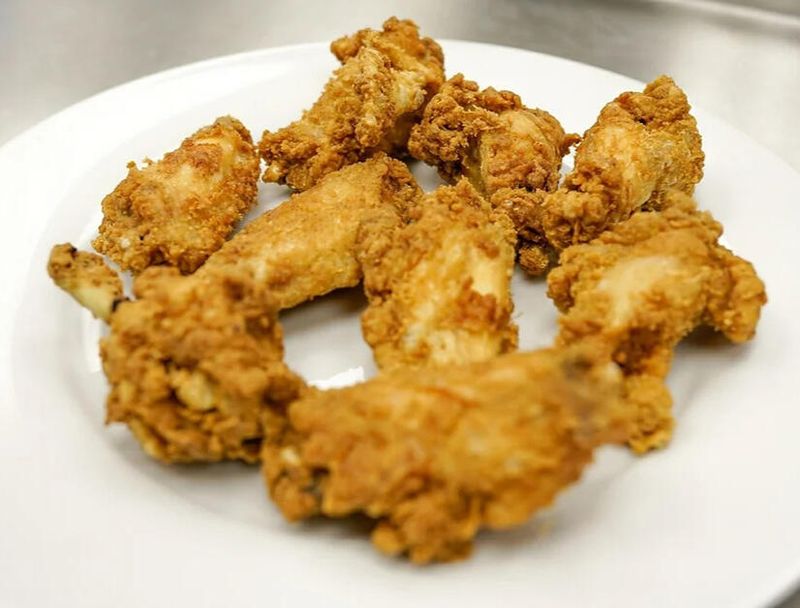 10 Hawaii Fried Catfish Destinations Serving Island And Southern Fusion - Decor Hint Smokin' Wings & Southern Things – Hickam AFB, Honolulu