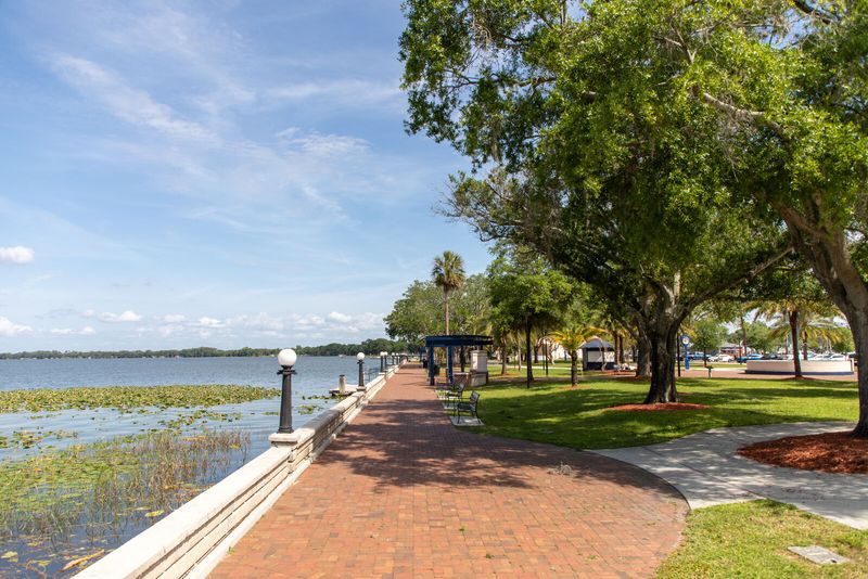 19 Florida Lakes Locals Visit When They Want True Peace - Decor Hint Lake Jem, Orange County