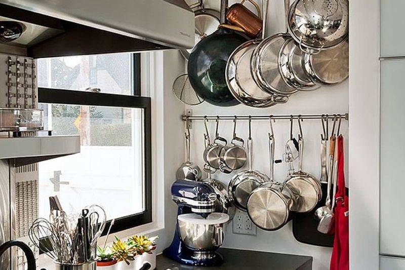 Pot Racks Hanging From Ceilings