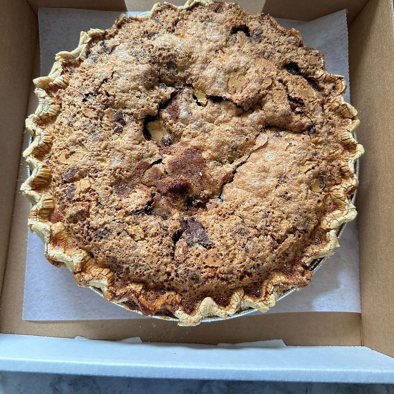 Maryland's Coziest Cafés Where Homemade Pie Steals The Show - Decor Hint Pie Vibes