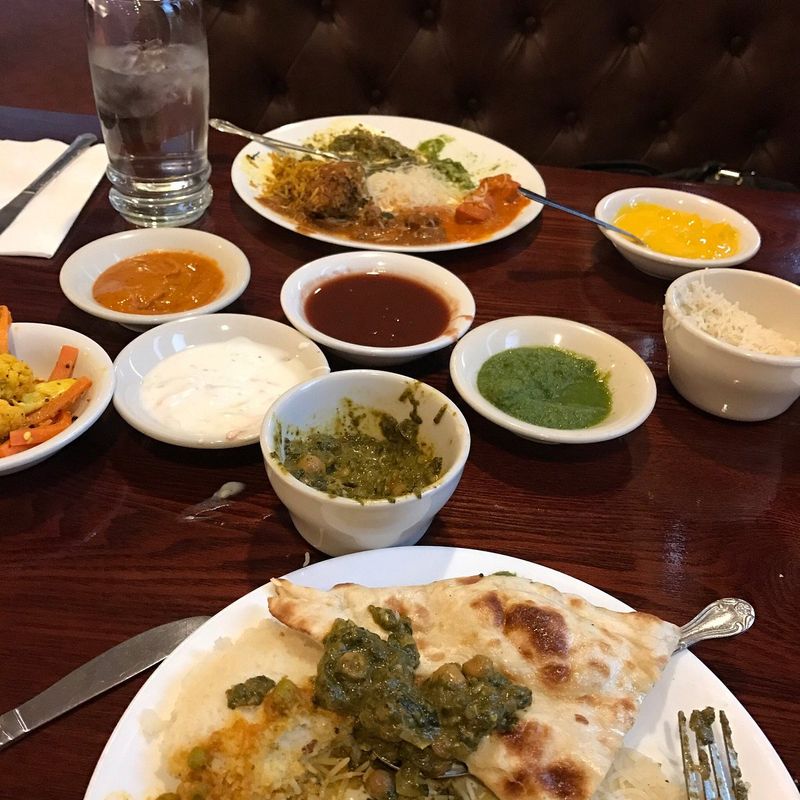 8 Minnesota Buffets Locals Swear Are The Best In The State - Decor Hint Taste of India