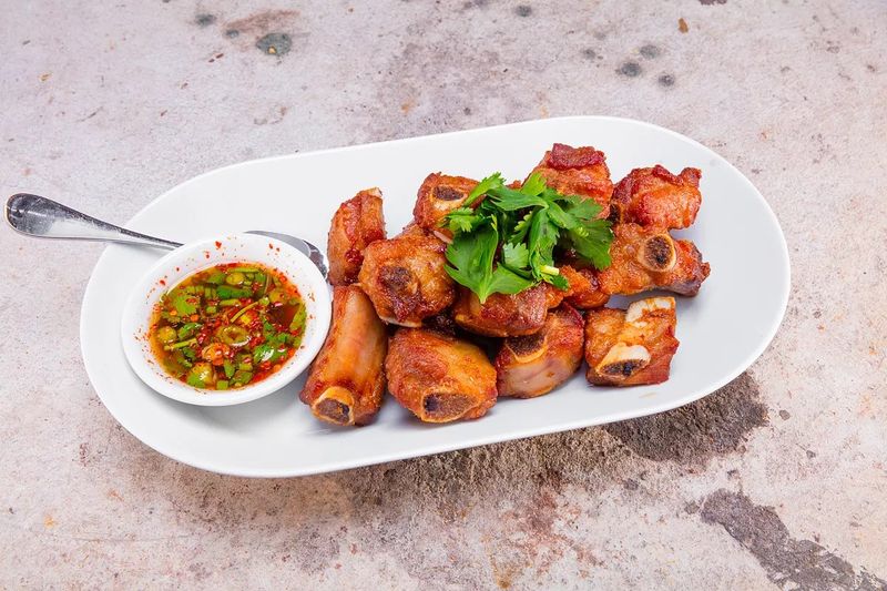 22 Must-Try Restaurants In Miami - Decor Hint Lung Yai Thai Tapas