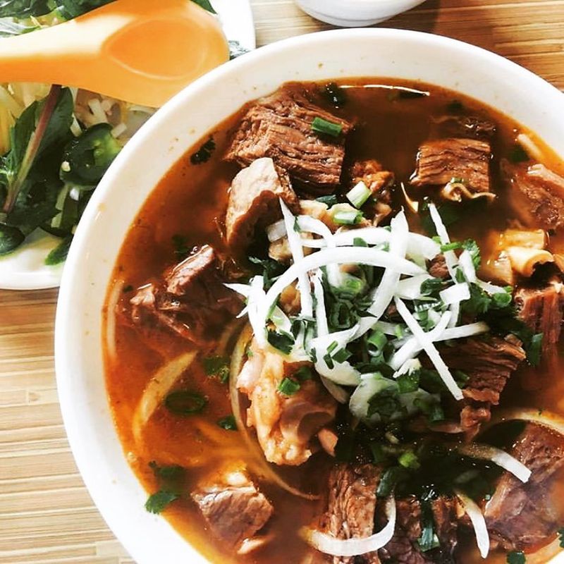 10 Minnesota Restaurants Locals Are Keeping Under The Radar - Decor Hint Quang Restaurant