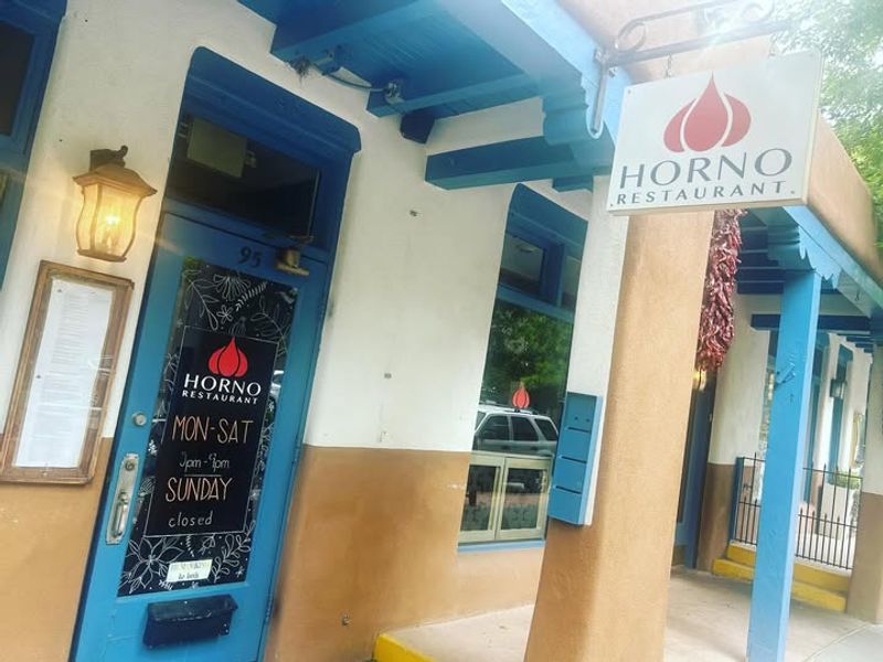 12 New Mexico Cafés Frying Up Golden Chicken The Old-Fashioned Way - Decor Hint Horno Restaurant - Santa Fe