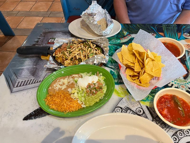 The Top-Rated Tex-Mex Restaurant In Lafayette, Indiana (Plus The Runners-Up) - Decor Hint El Chicano Brings Bold Spices